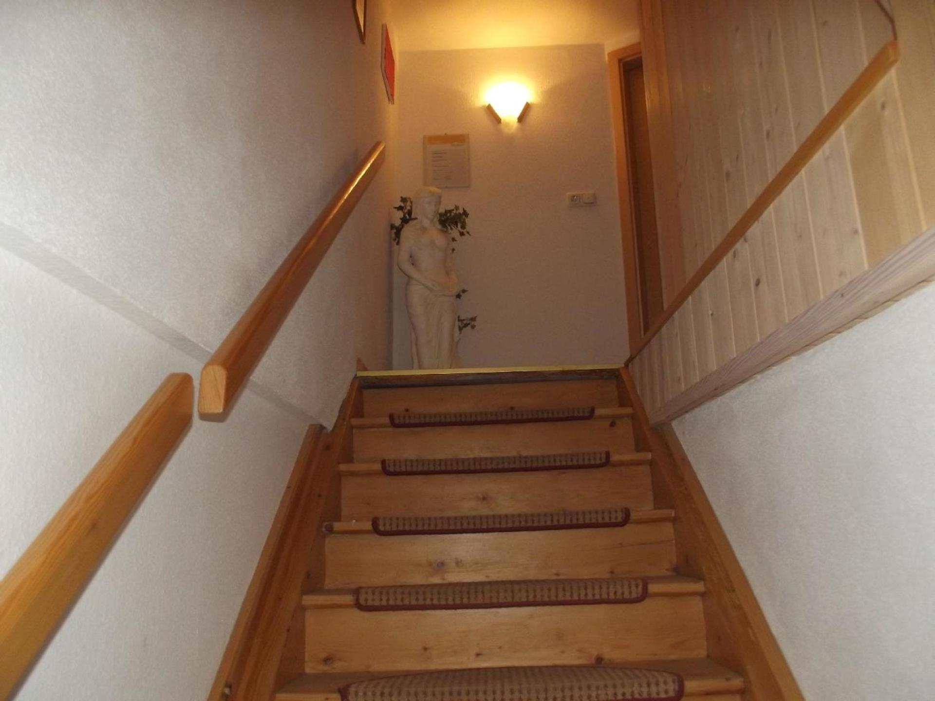 Gemuetliche Ferienwohnung In Urigem Bauernhaus 프론텐 외부 사진